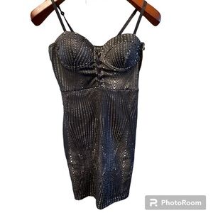 NWT Woman’s Size Large sexy cocktail dress. Glistens, By Haute Monde.